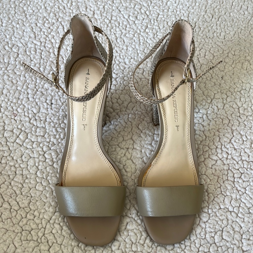 Banana republic high heel sandals